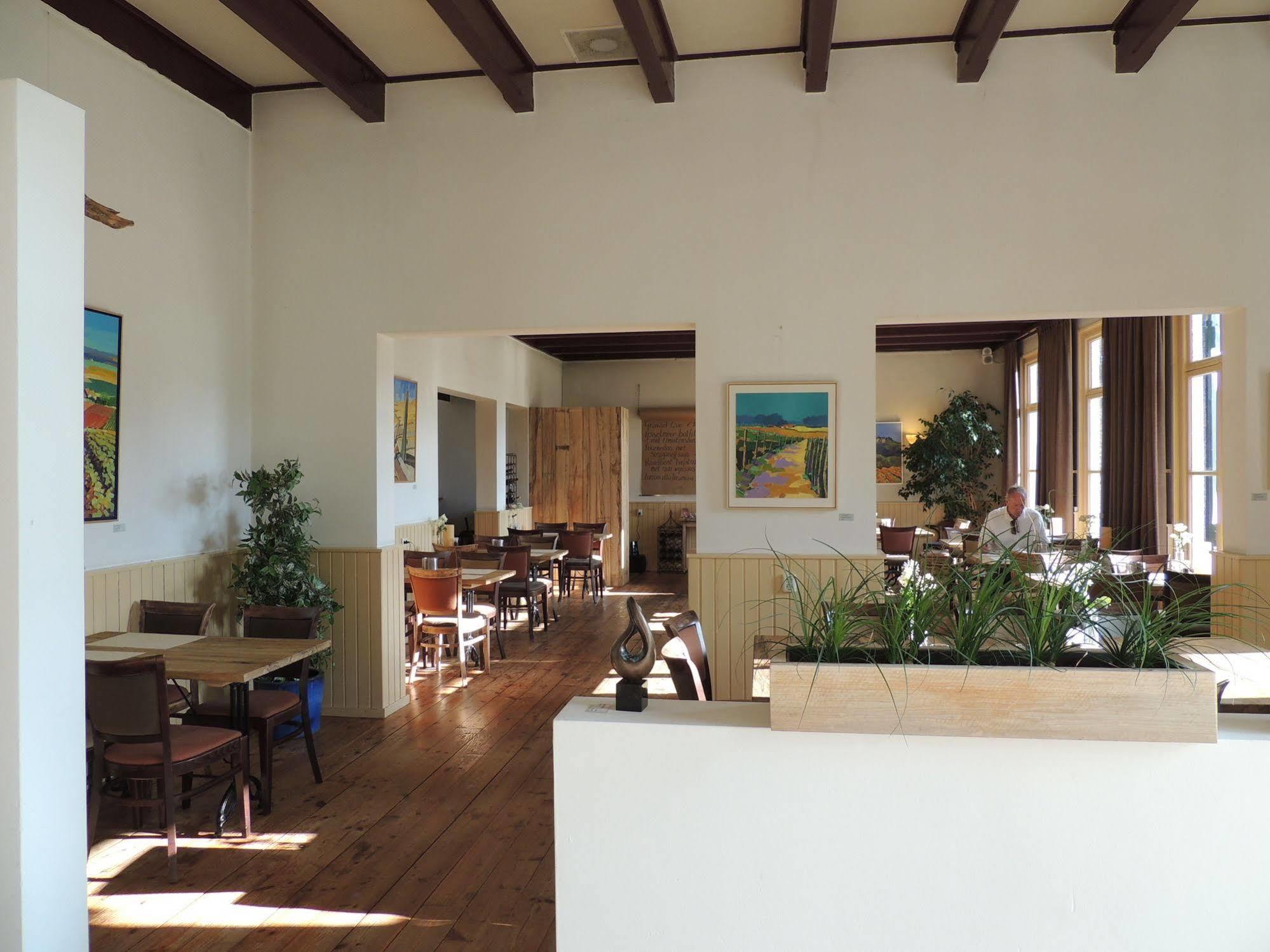 Hotel Restaurant 'De Oorsprong' Синт-Николасга Экстерьер фото